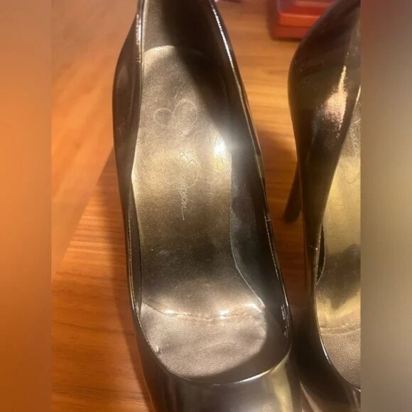 Jessica Simpson classic black heels size 7, classic black stiletto - Picture 5 of 8